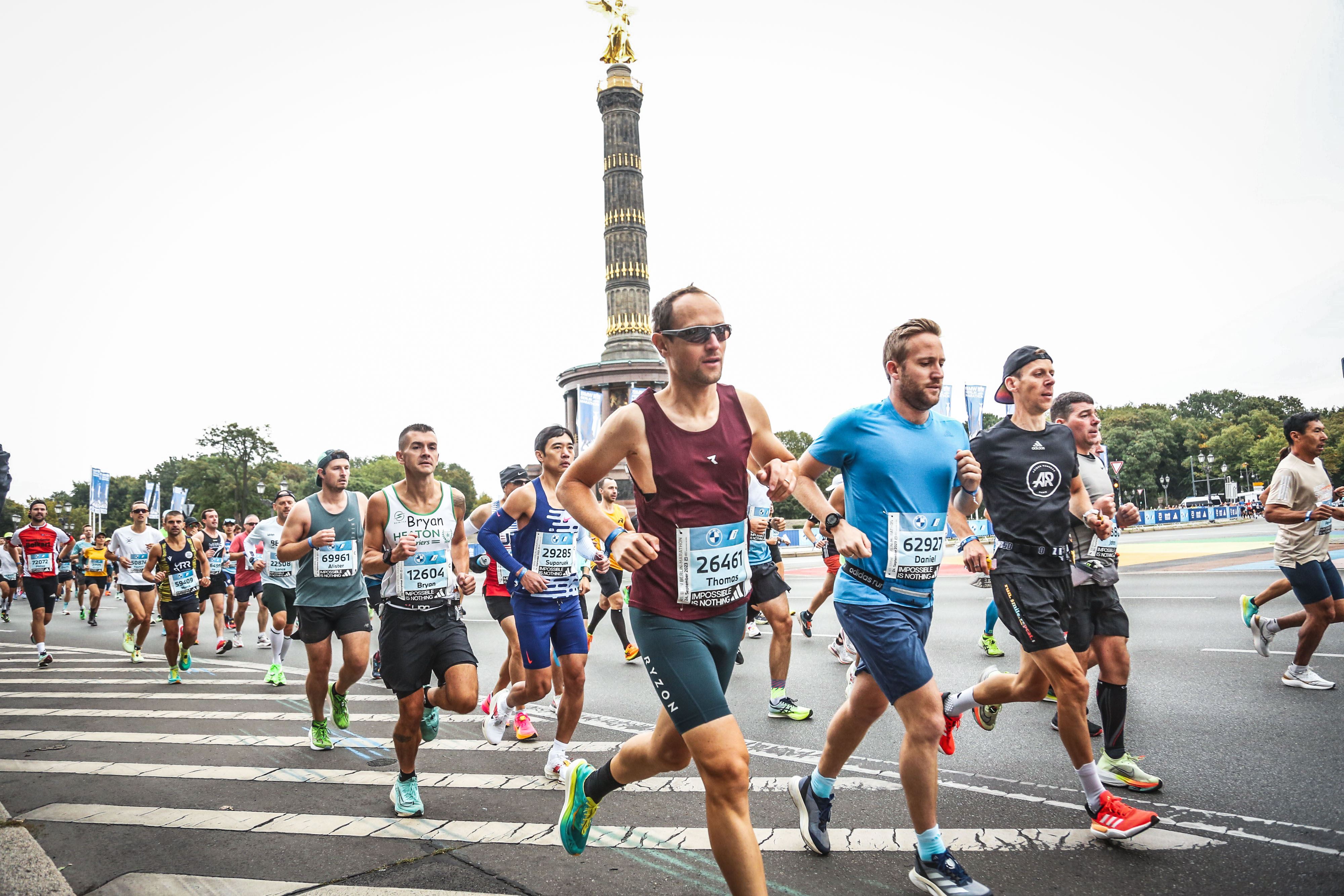 Thomas bei der Goldelse (Siegessäule)